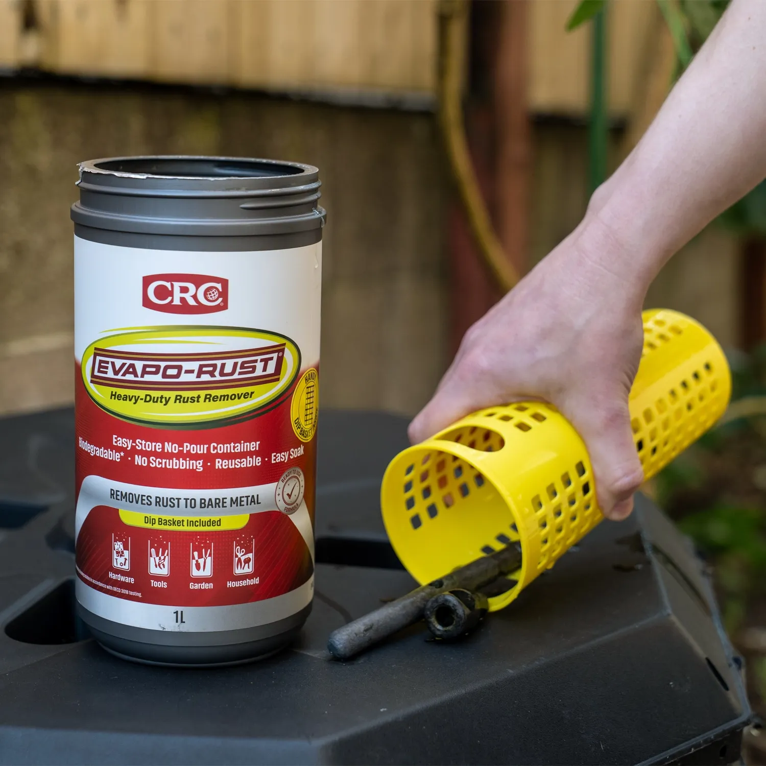 CRC Evapo-Rust 1 Litre with dip bucket EVRC - Image 3